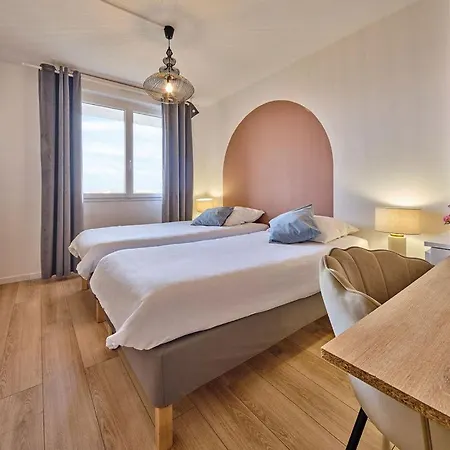 Les De - Parking Internet Fibre Tv Vendégház 3*