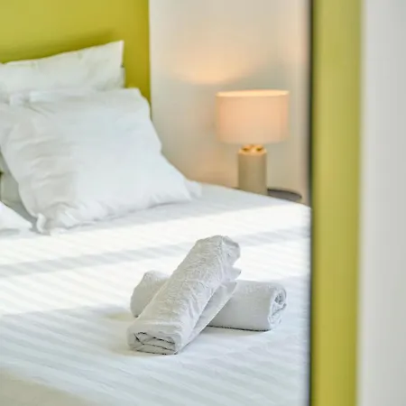 Les De - Parking Internet Fibre Tv Vendégház Troyes