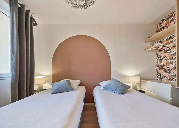 Les De - Parking Internet Fibre Tv بيت ضيافة 3*